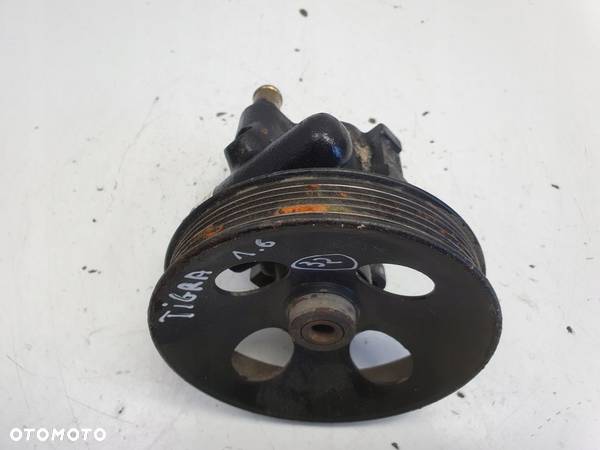 Opel Corsa B Opel tigra 1.4 16V POMPA WSPOMAGANIA 90473169 - 2