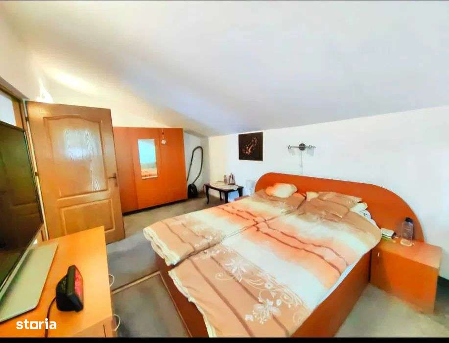 De vânzare apartament cu 2 camere în Plopilor - Imagine principală: 4/6