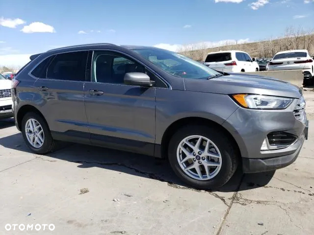 Ford EDGE - 2