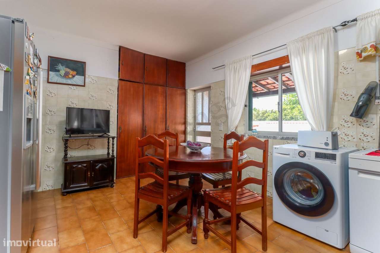 Moradia T3 para venda em Vila Nova de Santo André-9