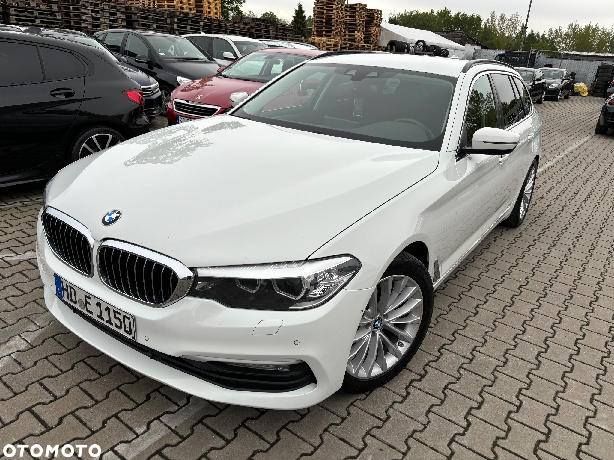 BMW Seria 5 520d xDrive Luxury Line - 2
