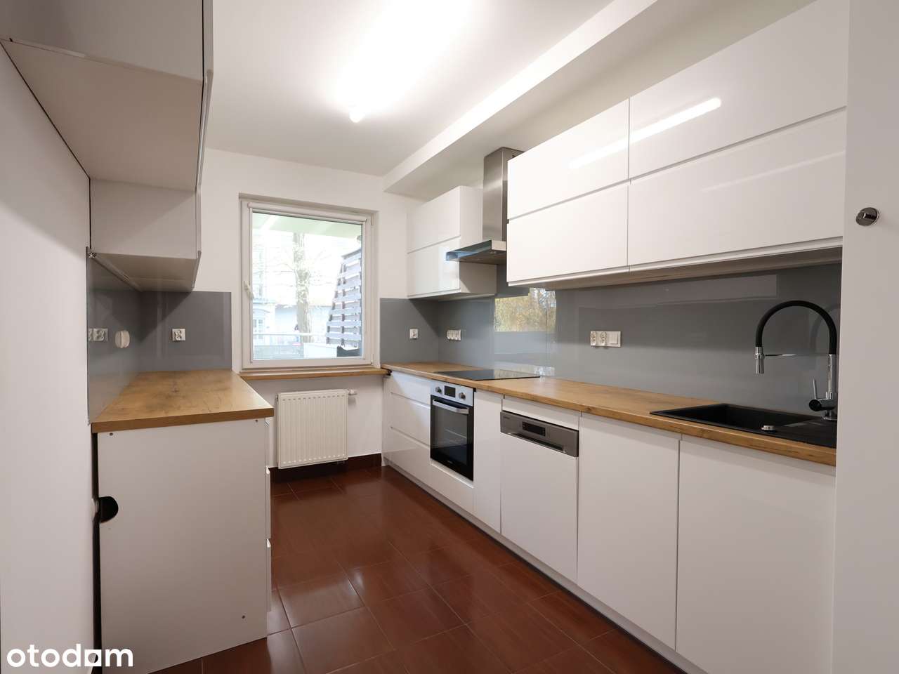 Heroldów | 3 Pokoje | Blisko metra | Garaż | Komórka | Bez prowizji-1