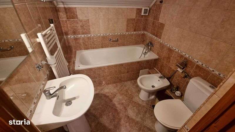 inchiriez casa la strada cu vad f bun - Imagine principală: 4/7