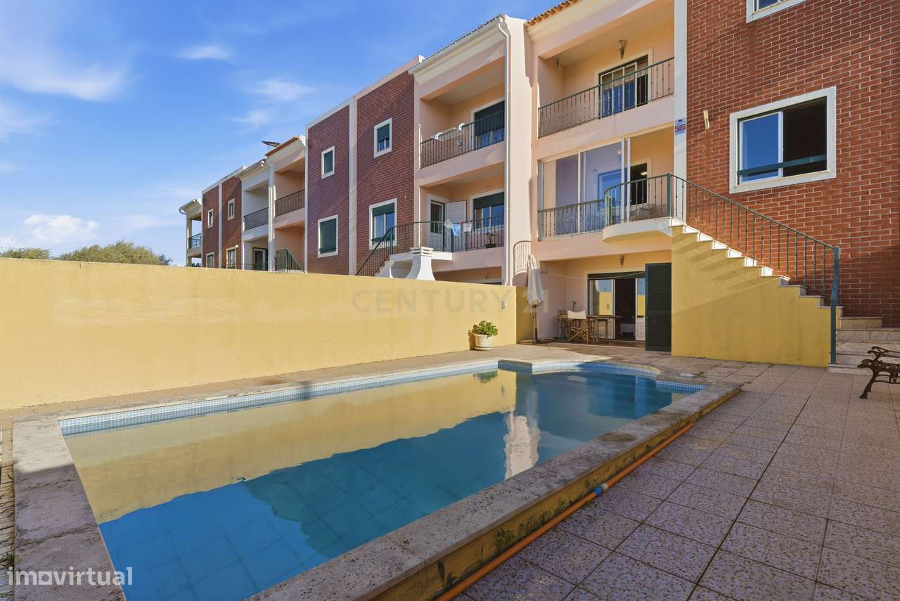 Moradia T3 com piscina e vista campo em Localização Privilegiada-31