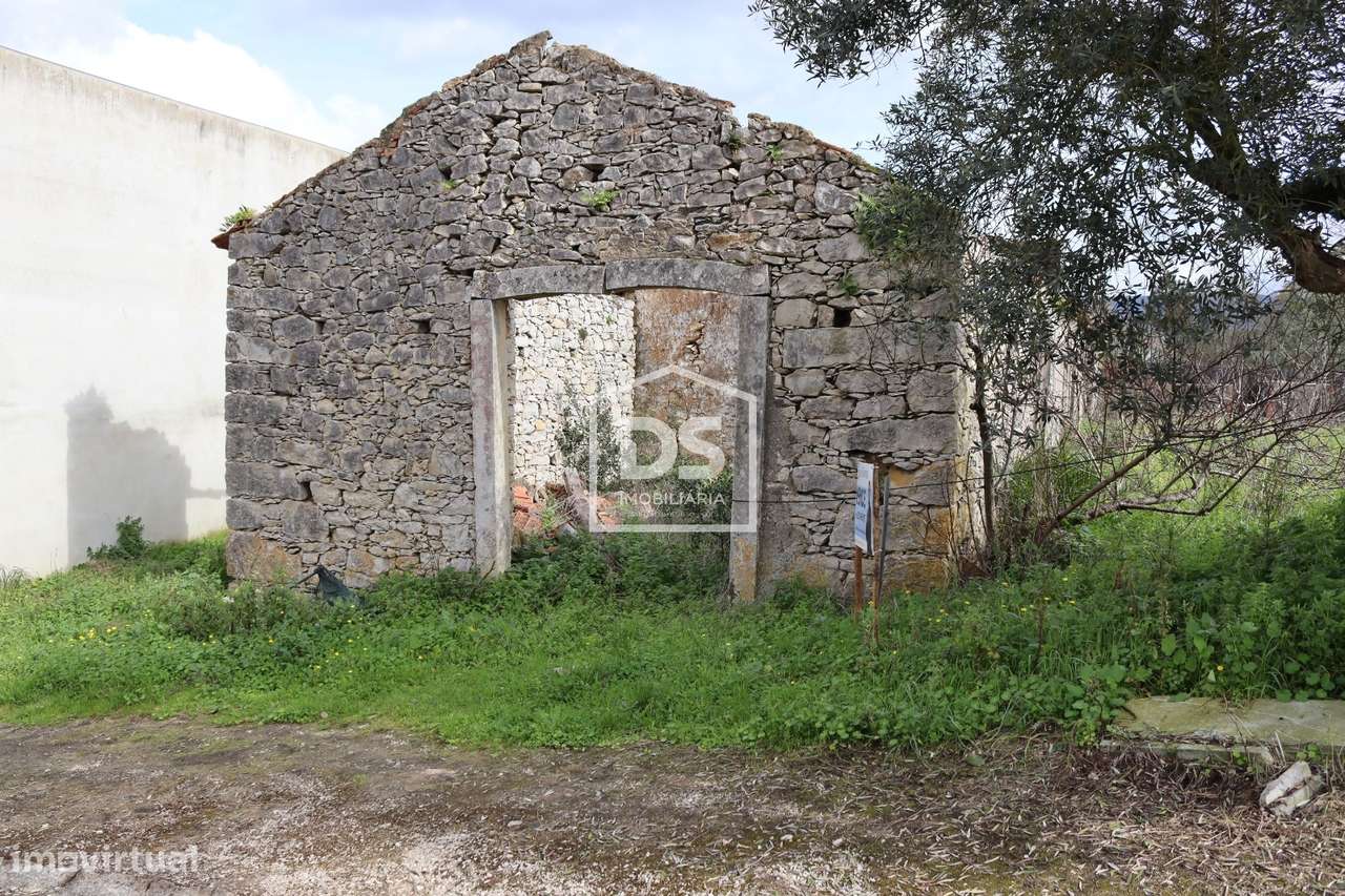 Moradia Devoluta T3 Venda em Aljubarrota,Alcobaça - Grande imagem: 4/6