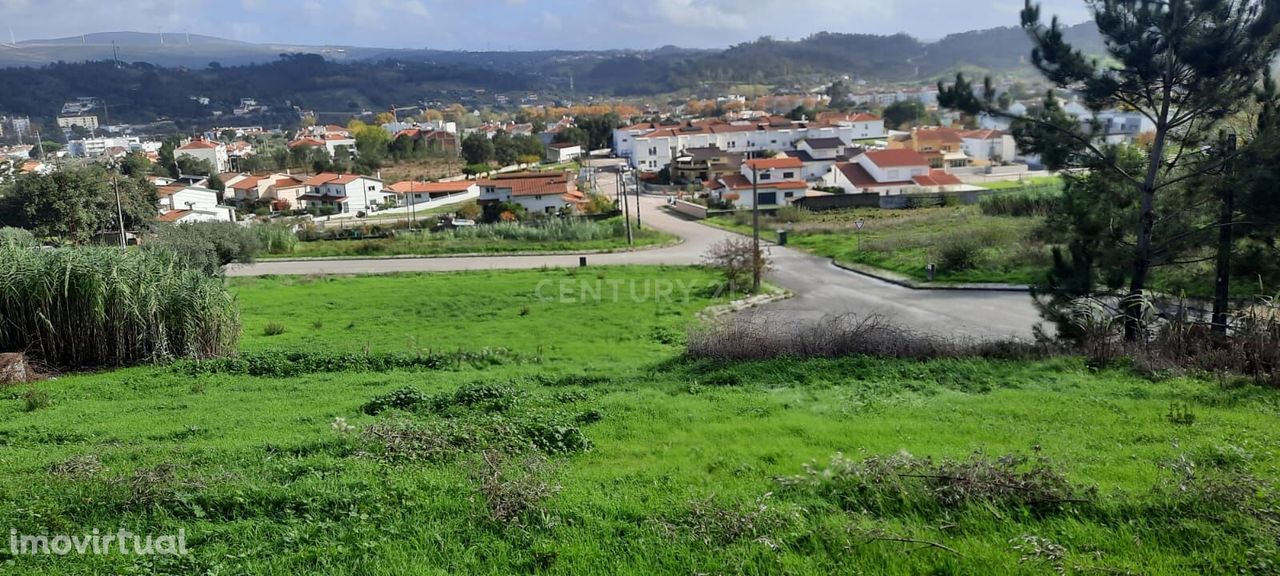 Lote de terreno urbano, localizado na Charneca, Pombal