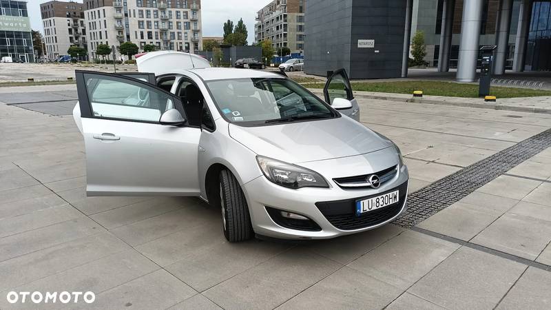 Opel Astra - 14