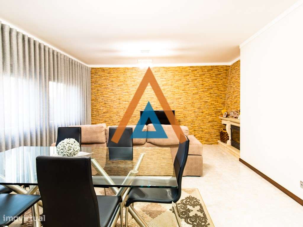 Excelente T2 - São João da Madeira-4