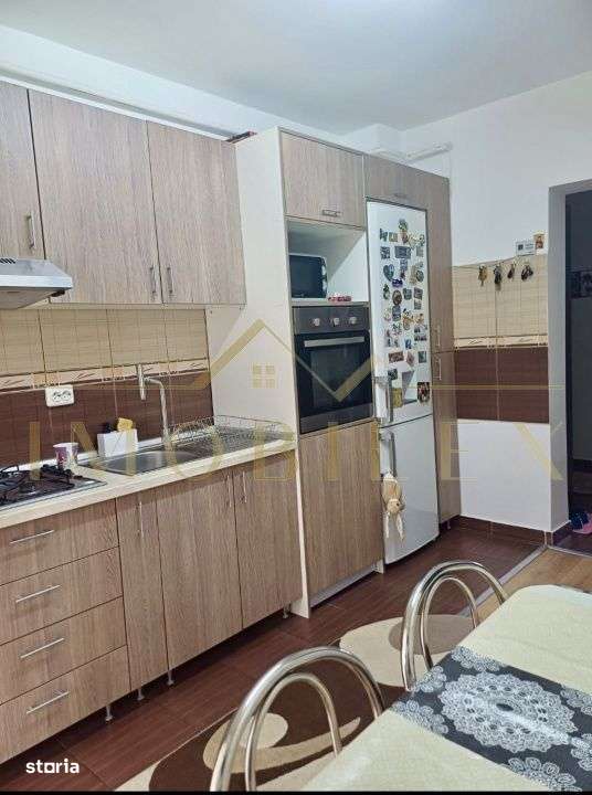 Apartament 2 camere decomandate, zona Eroilor-1