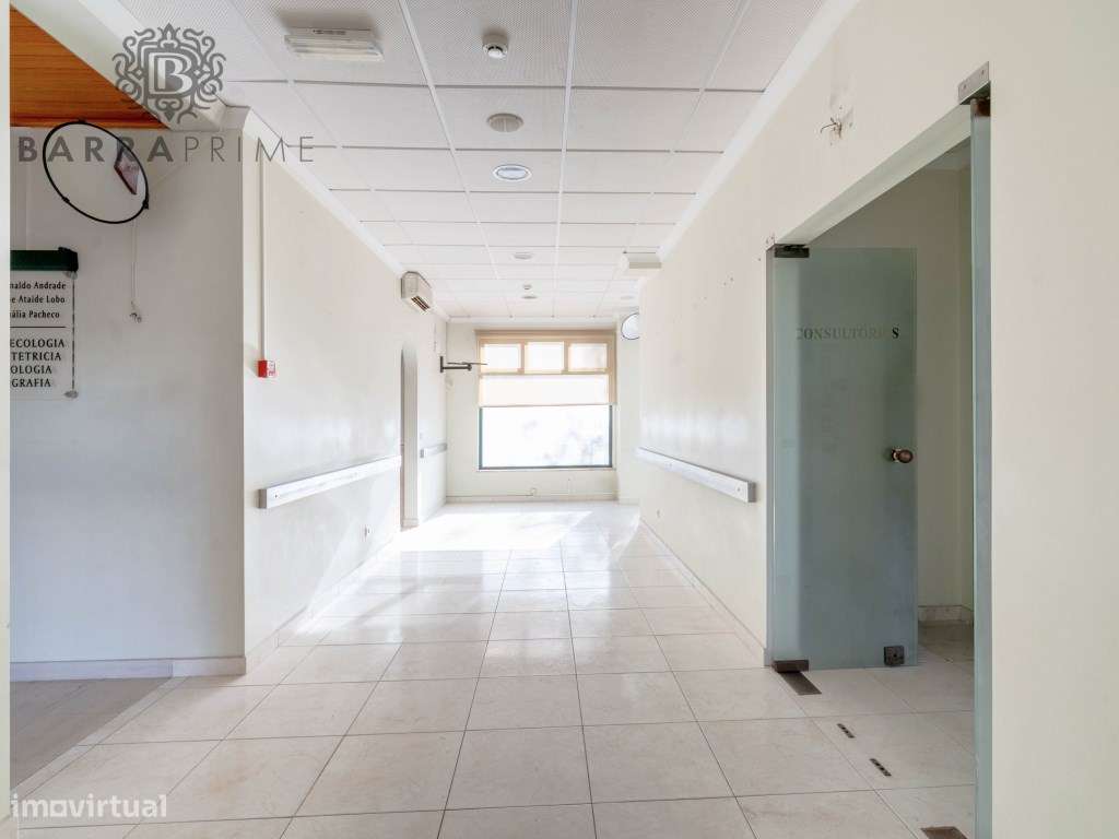 Loja ou Escritório com Excelente Localização em Faro - Grande imagem: 3/17