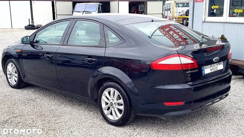 Ford Mondeo 1.8 TDCi Ambiente - 9