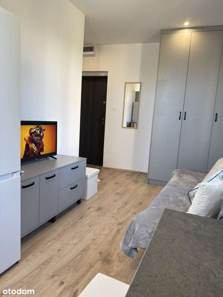 Umeblowana kawalerka do wprowadzenia!!!-8