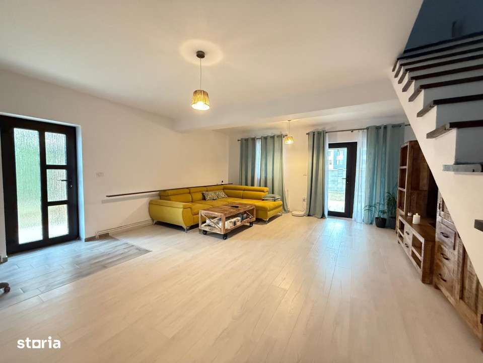 Casa cu 4 camere, 93mp utili, P+1, teren total 327mp - zona Giroc - Imagine principală: 3/16