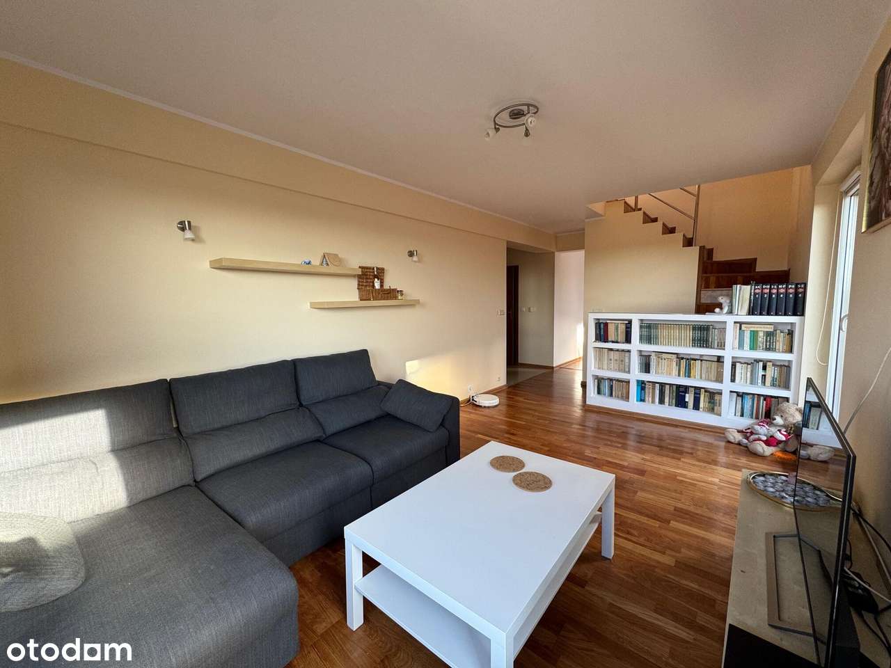 Mieszkanie 4 pokojowe oś. Bajkowe w Kołobrzegu-0