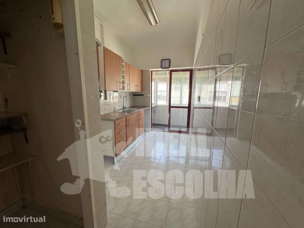 T3+1 ARRENTELA A PRECISAR DE OBRAS-5
