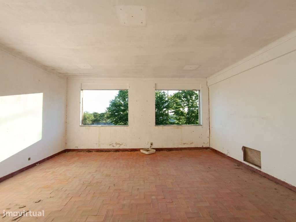 PRÉDIO PARA SERVIÇOS-4