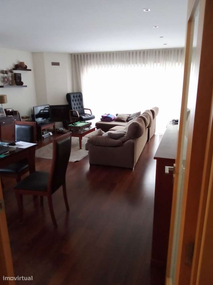 Moradia T3 em Cristelo, Paredes-16