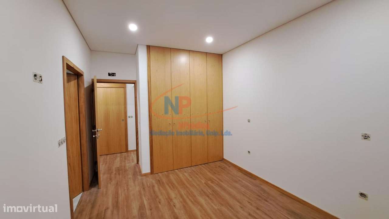 Apartamento T4 no Centro de Vizela - Grande imagem: 5/23