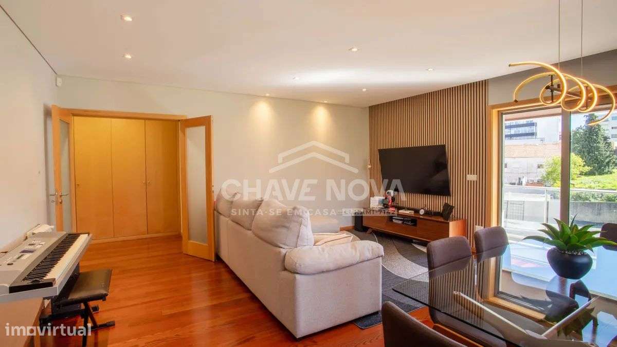 Excelente Apartamento T3 com Terraço em Oliveira do Douro,-5