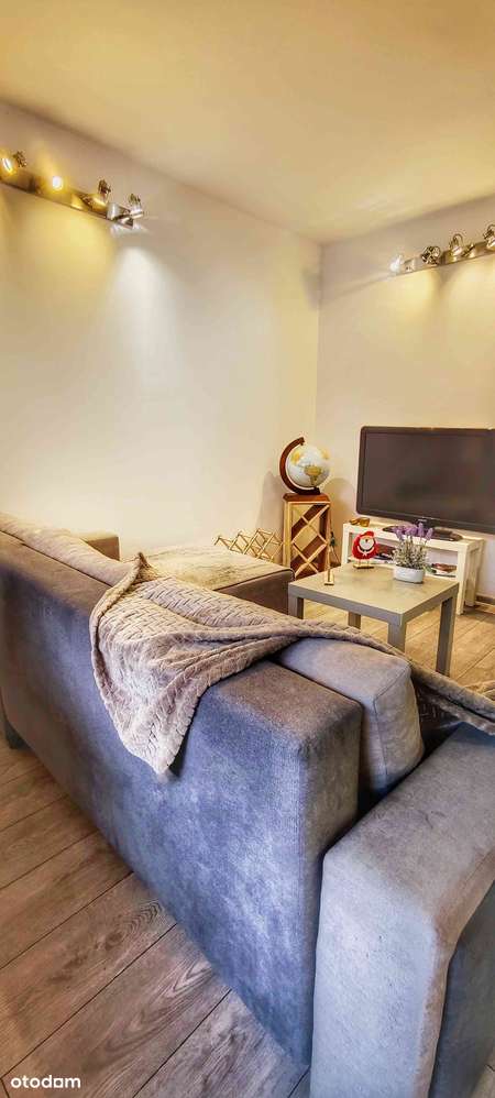 2 pokoje przy Łazienkach | garderoba| balkon - Pełny obrazek: 4/11