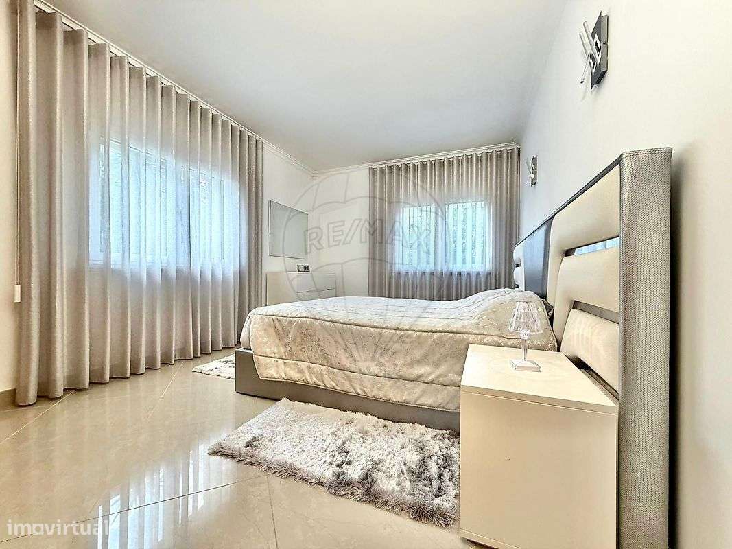 Moradia T4 para venda-13