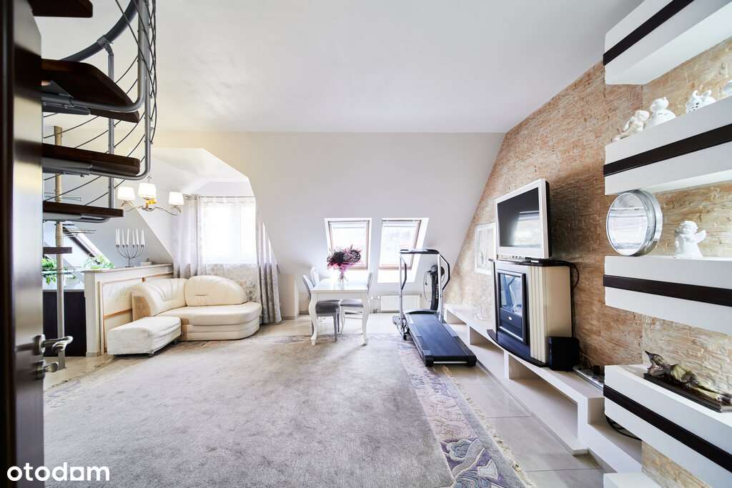Wyjątkowe mieszkanie dwupoziomowe w niskiej cenie-2