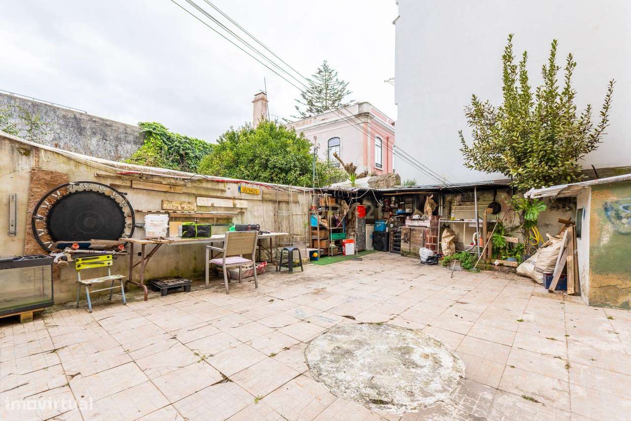 T2 com Terraço de 100 m² no Centro de Lisboa | Elevado Potencial de Va - Grande imagem: 2/25