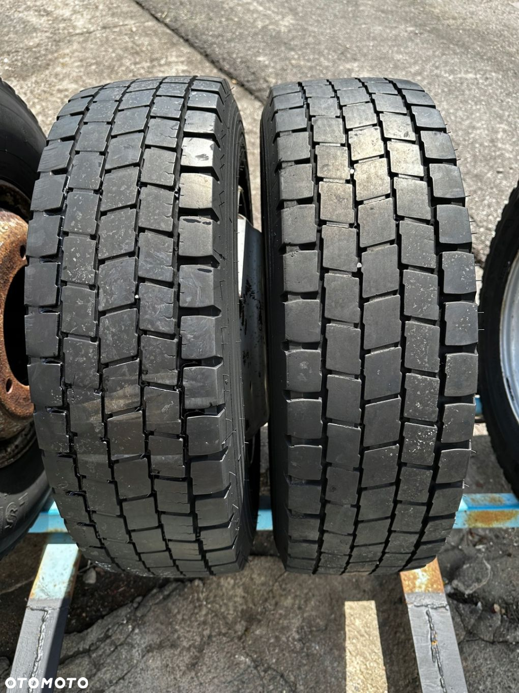 Opona Koło Michelin Remix 215/75 R 17.5 - 2