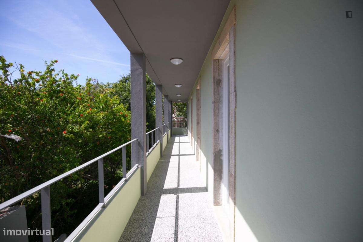 Quarto - localizado em Carcavelos Lisbon - Grande imagem: 4/10