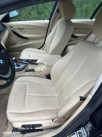 BMW Seria 3 328i xDrive Sport-Aut Luxury Line - 3