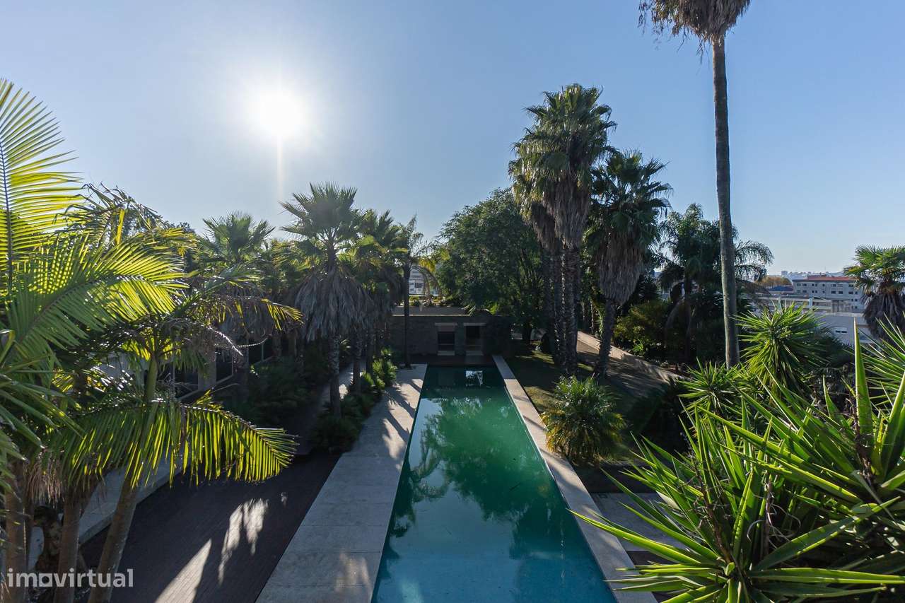 Moradia de Luxo com Elevada Privacidade, Piscinas Interior e...-45