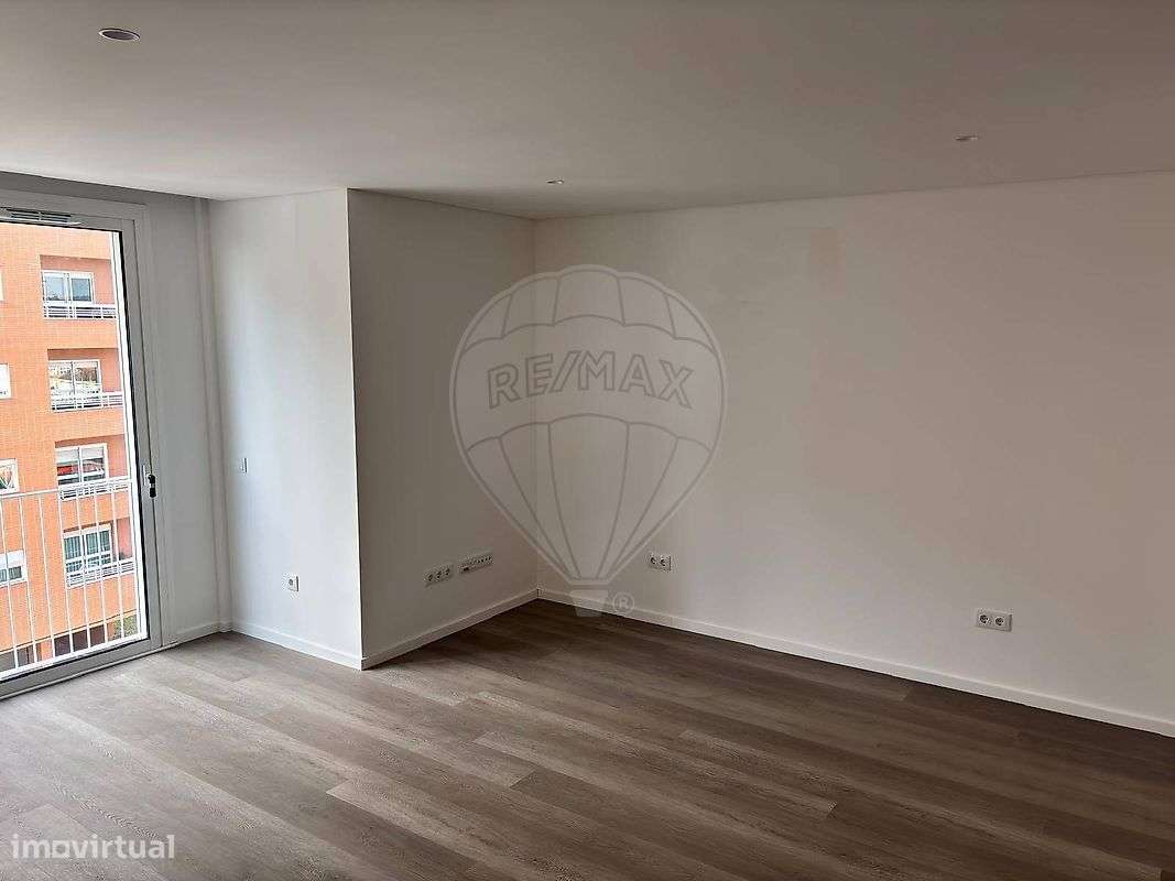 Apartamento T0 para arrendamento - Grande imagem: 4/13