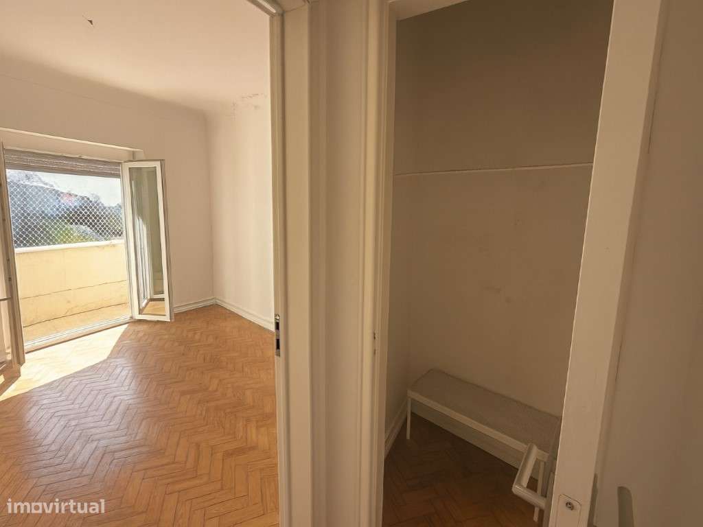 Apartamento T1 no Alto de São João - Grande imagem: 3/20