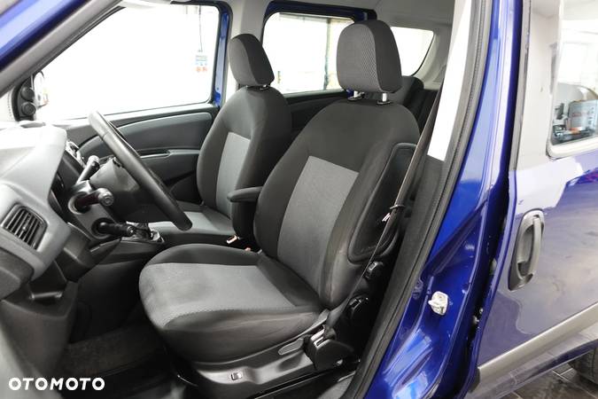 Fiat Doblo 1.6 16V Multijet Emotion - 26