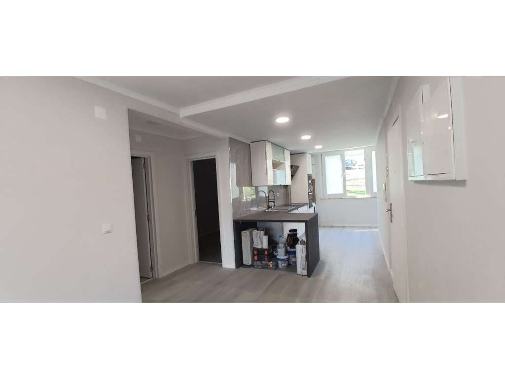 Apartamento T2 - Benfica - Remodelado-5
