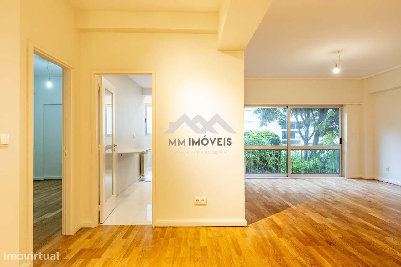 Apartamento T2+1 | Arrendamento | Renovado | Av. França | Garagem | Me - Grande imagem: 2/26