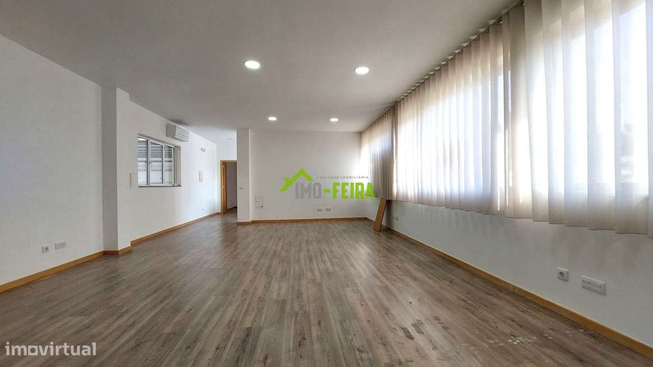 Pavilhão industrial , Fiães-28