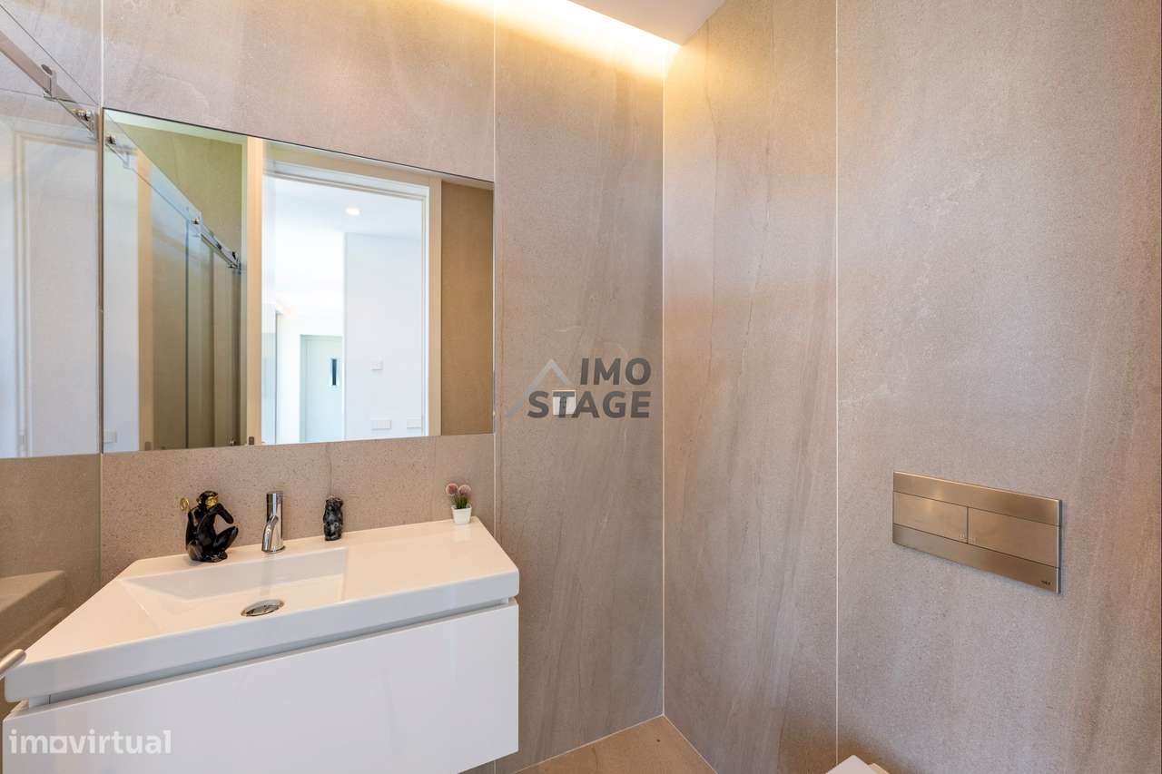Moradia T3 de Luxo | 4 Pisos | Elevador | Jardim Privativo 195m² | Boa-28