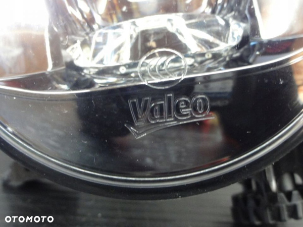 MASERATI LEVANTE 17r HALOGEN LED VALEO 670033497 - 2