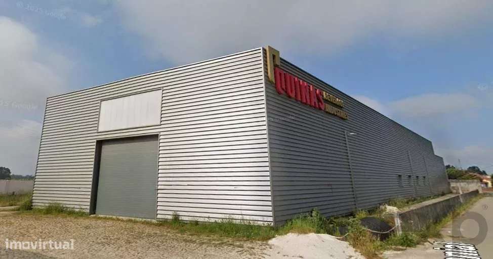 Pavilhão Industrial com Furo a 200mts ideal para a sua próxima Fábrica - Grande imagem: 3/26