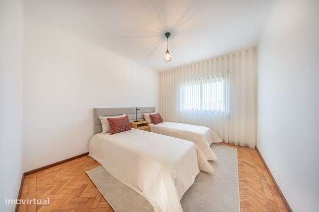 Apartamento T3 Remodelado em Guimarães-10