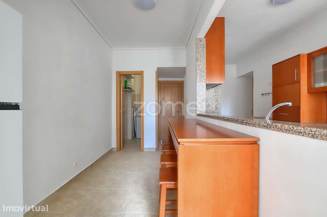 Apt T3 totalmente renovado no centro de Lisboa, junto à Gulbenkian-51