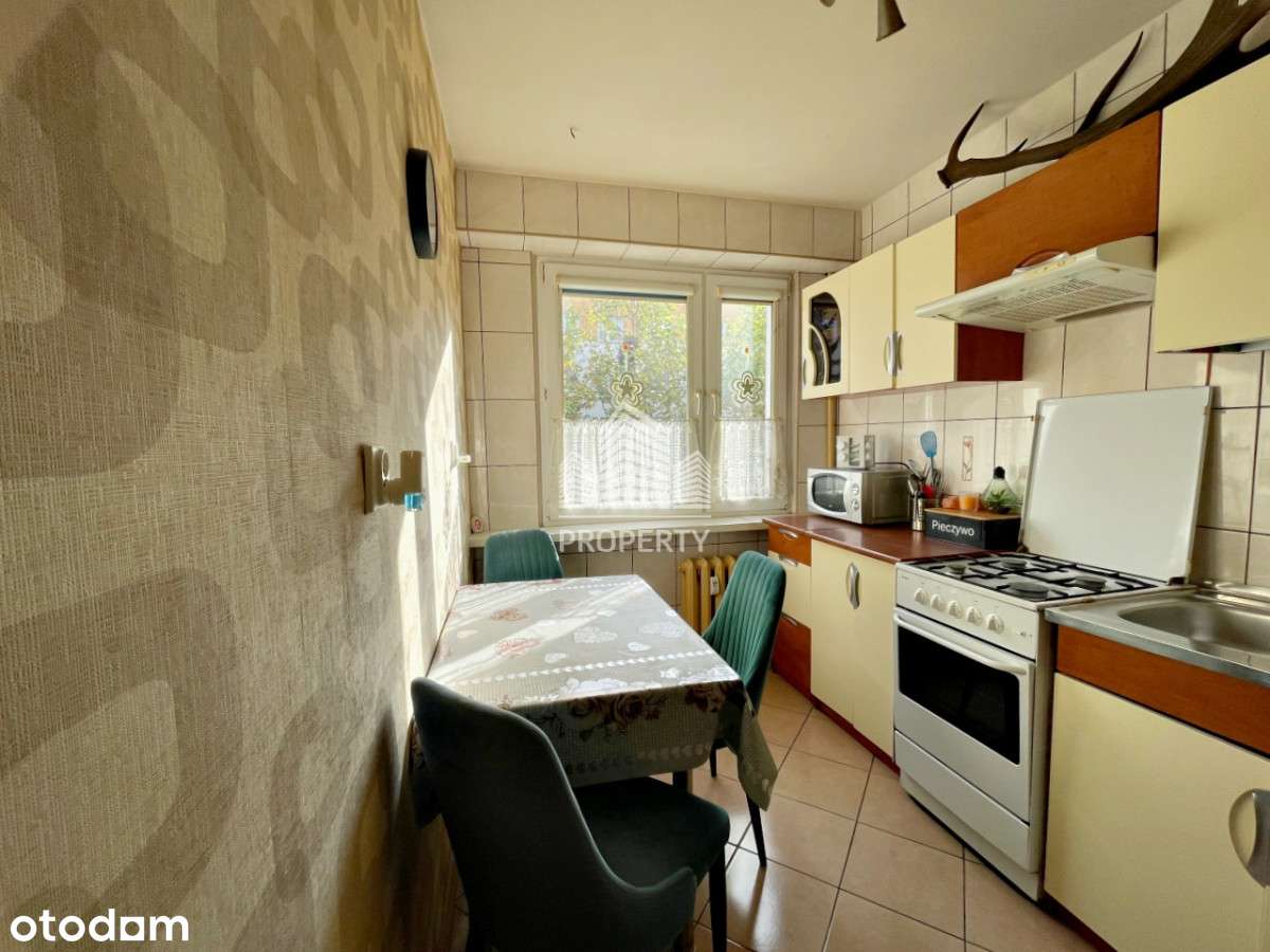 2 piętro niski blok, ul. Niesiołowskiego, od zaraz-2