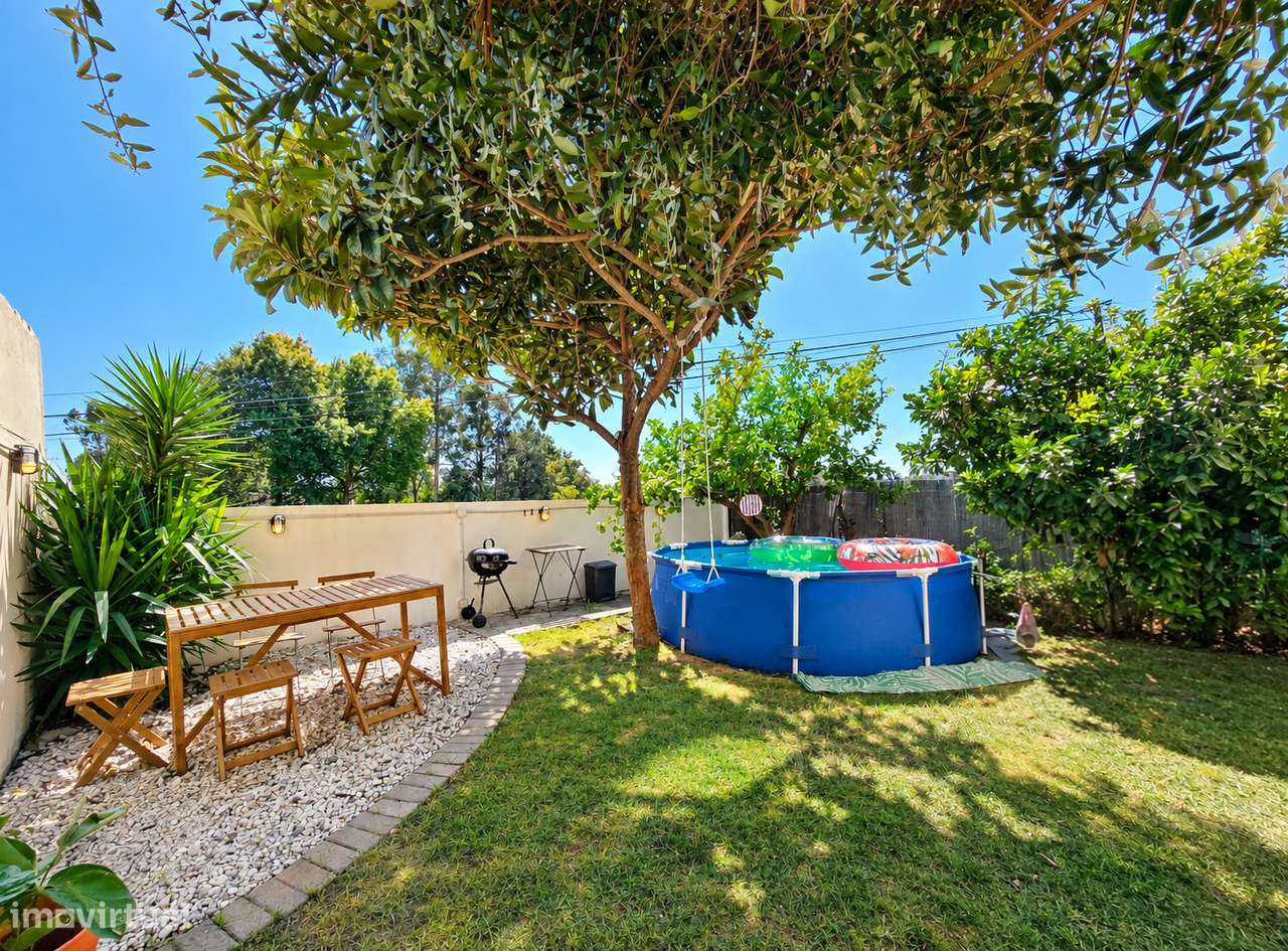 Moradia V4 com Jardim em Freiriz, Vila Verde-23