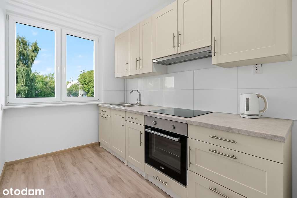 Mieszkanie 4 pok. z balkonem w centrum miasta.-9