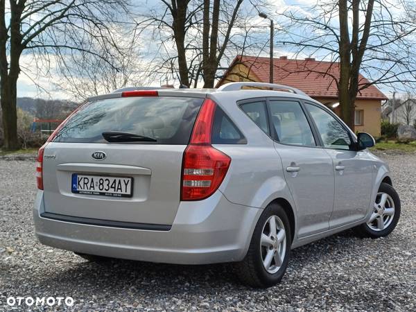 Kia Ceed Cee'd 1.6 Optimum + - 26