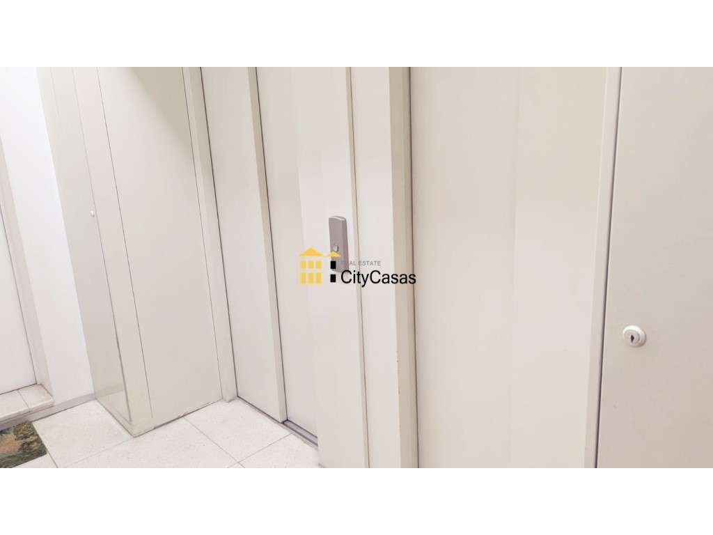 Apartamento T5 c/ Terraço e Garagem | Gondomar-18