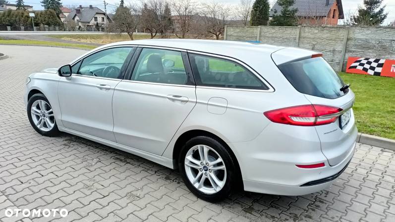 Ford Mondeo 2.0 TDCi Ambiente - 2