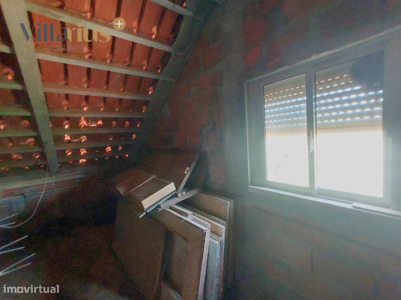 Moradia T3+1 à Venda em Tomar – Espaço e Natureza-52