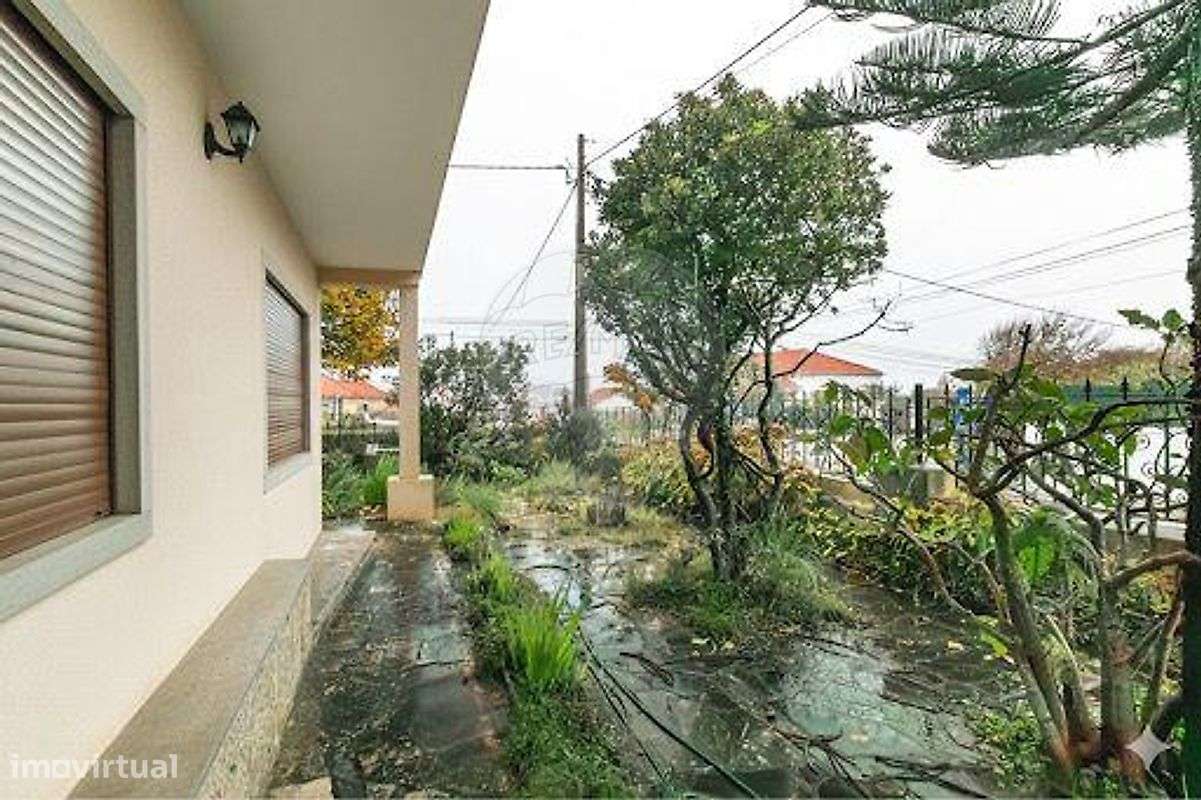 Moradia T8 para venda-30